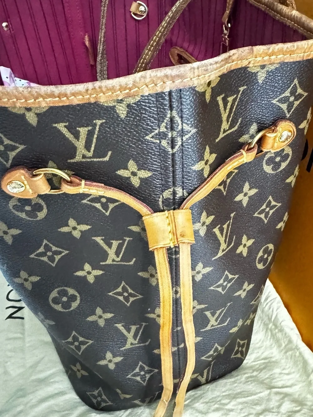 Louis Vuitton Authentic Neverfull MM Monogram Canvas Brown Tote Bag